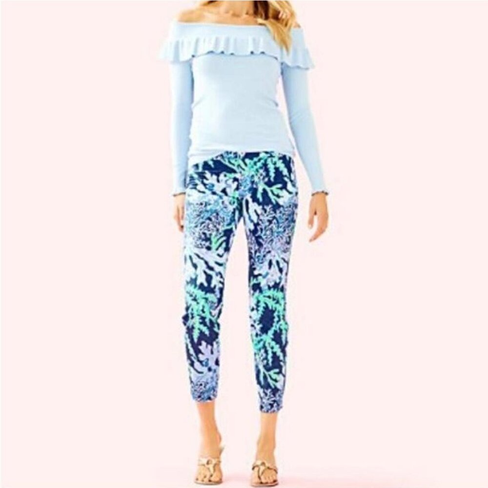Lilly Pulitzer ankle length pants in Swish and Sway, deep indigo. Size 2. EUC.